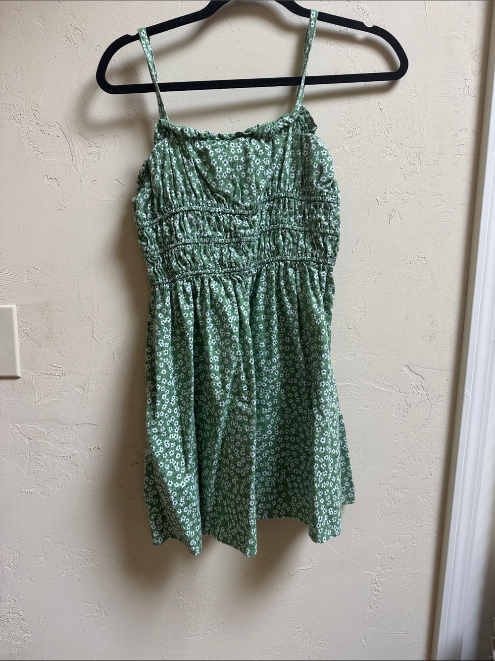 Women’s Green Floral Smocked Sundress
